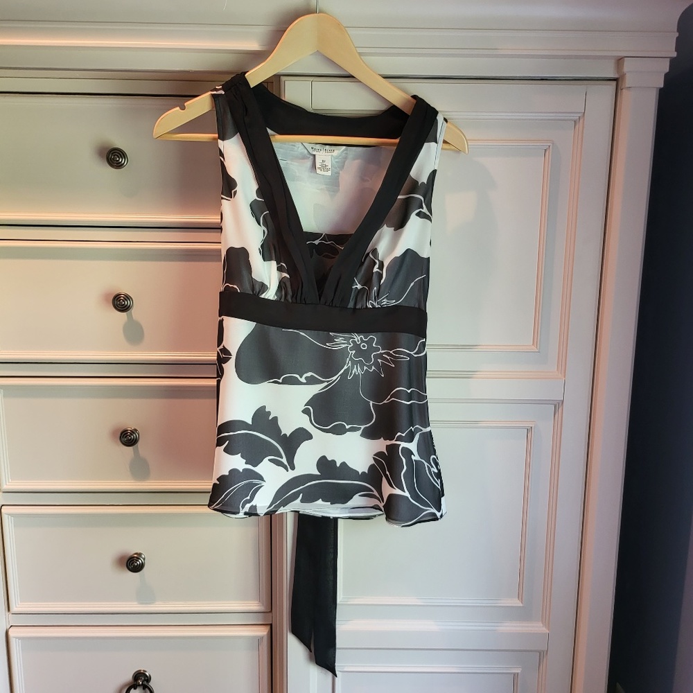 White House Black Market Floral Top Size XS women's